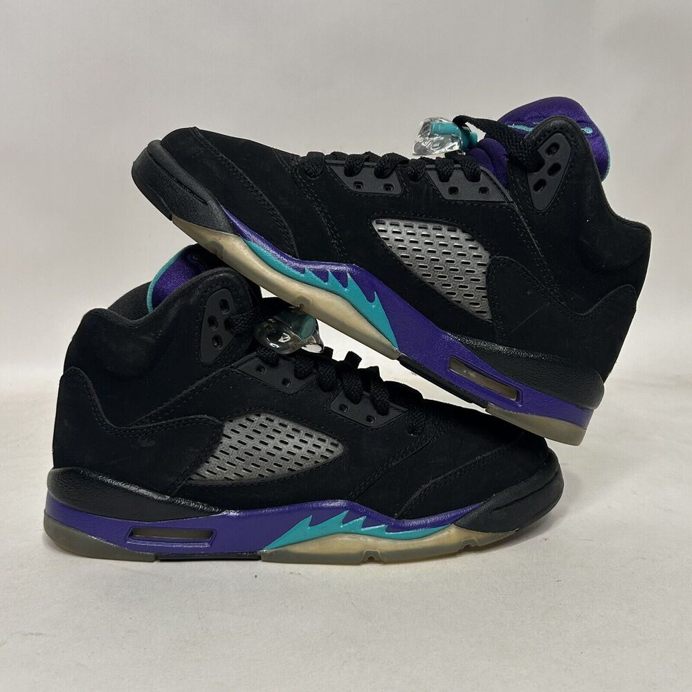 Nike Shoes Air Jordan 5 Retro GS “Black Grape” 2024 - Picture 1 of 8